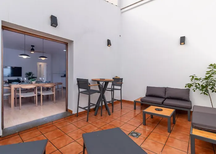 Apto. El Atico De Patios Apartment *